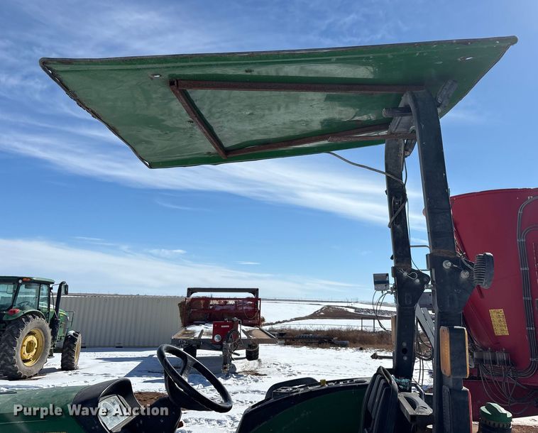 image for item EF6312 2019 John Deere 4044M MFWD tractor