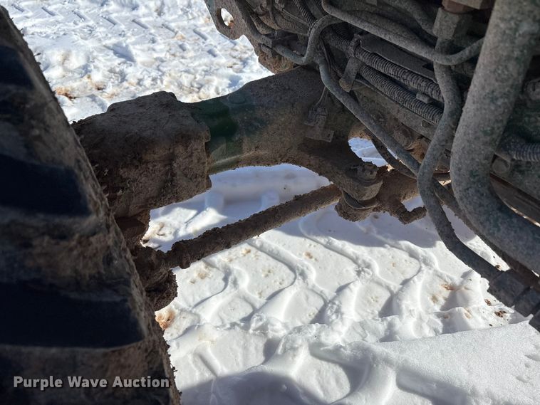 image for item EF6312 2019 John Deere 4044M MFWD tractor