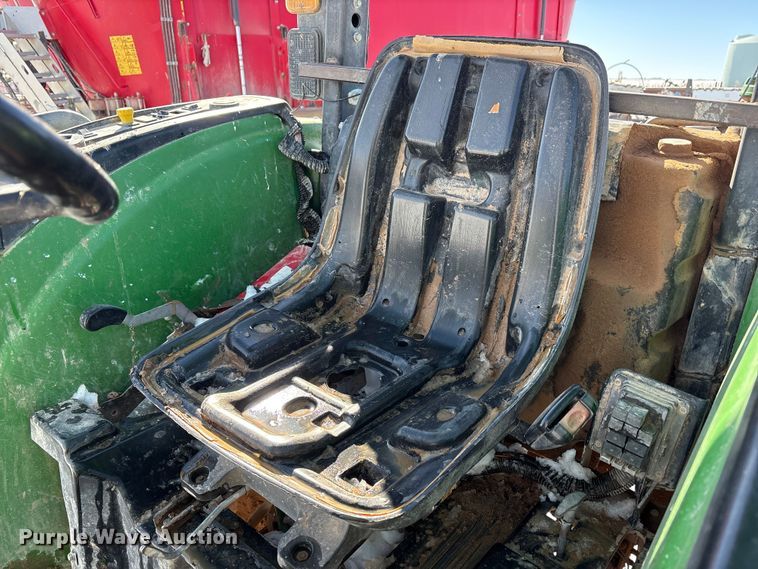 image for item EF6312 2019 John Deere 4044M MFWD tractor