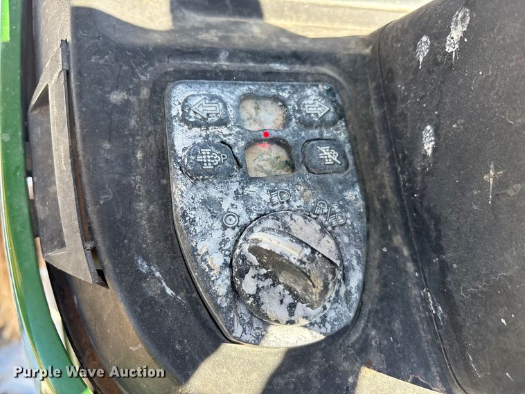 image for item EF6312 2019 John Deere 4044M MFWD tractor