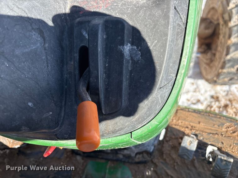 image for item EF6312 2019 John Deere 4044M MFWD tractor