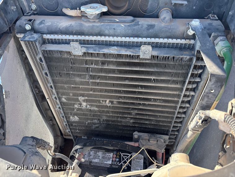 image for item EF6312 2019 John Deere 4044M MFWD tractor