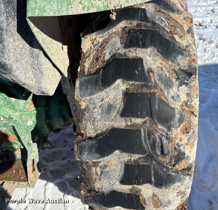 image for item EF6312 2019 John Deere 4044M MFWD tractor