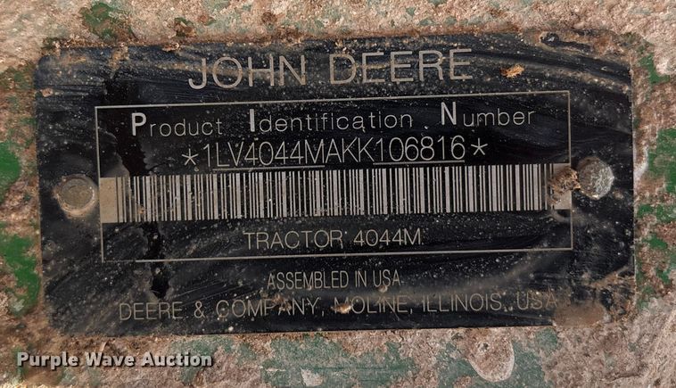 image for item EF6312 2019 John Deere 4044M MFWD tractor