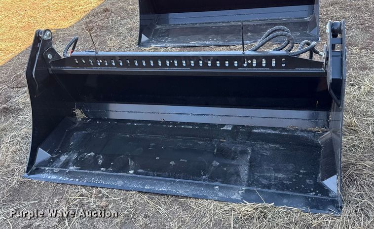 image for item EN0253 2025 Giyi four-in-one bucket