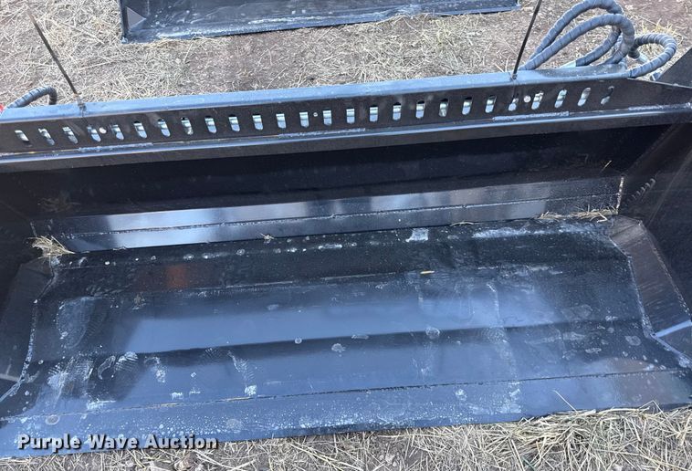 image for item EN0253 2025 Giyi four-in-one bucket