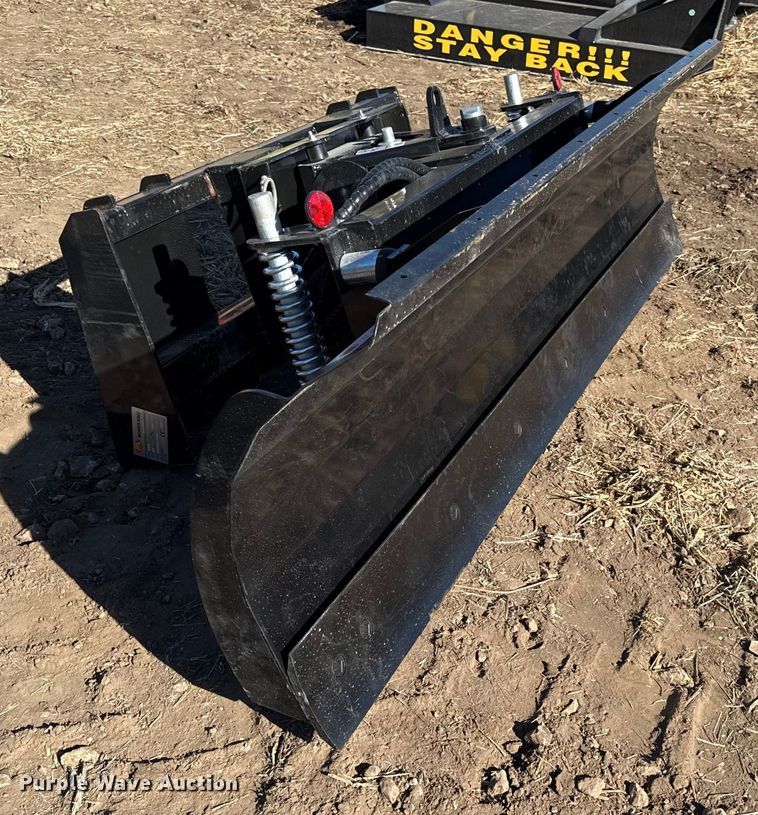 image for item EN0289 2025 Mower King  skid steer dozer blade