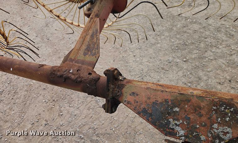 image for item EO4970 OMI hay rake