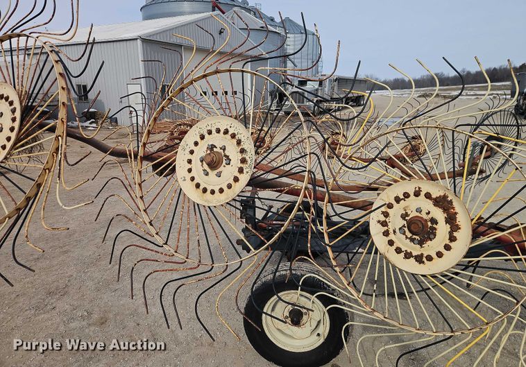 image for item EO4970 OMI hay rake