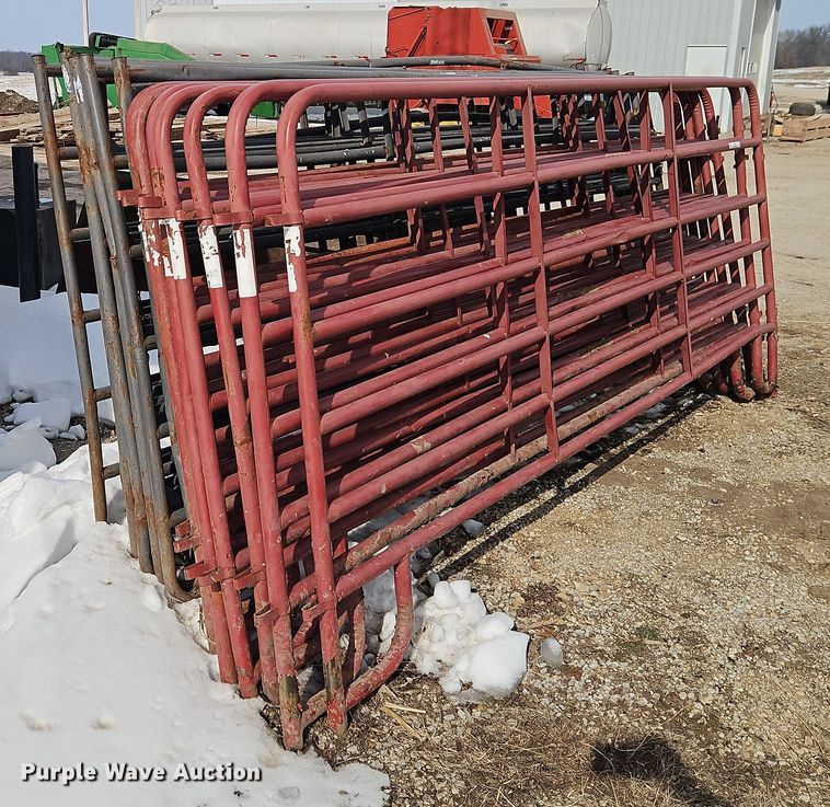 image for item EO4971 (15) livestock panels