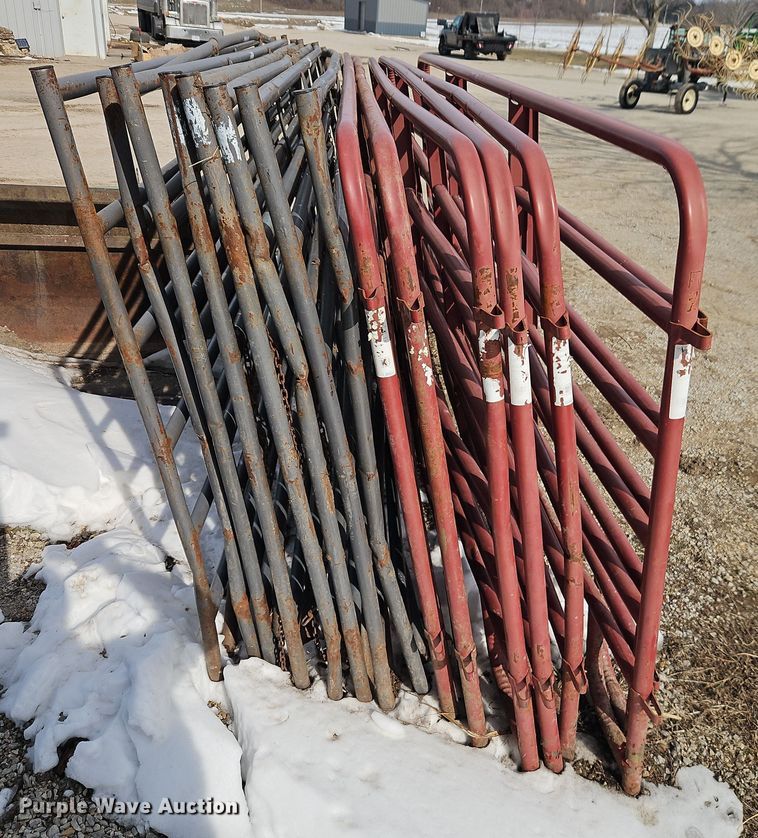 image for item EO4971 (15) livestock panels