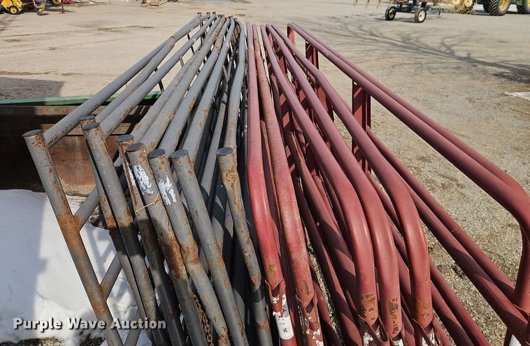 image for item EO4971 (15) livestock panels