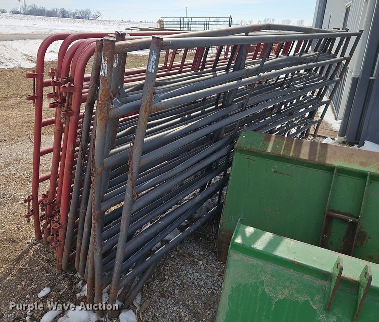 image for item EO4971 (15) livestock panels