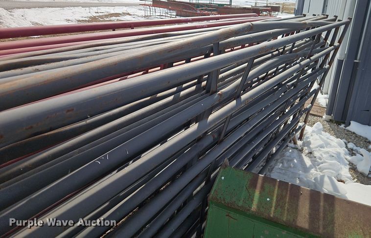 image for item EO4971 (15) livestock panels