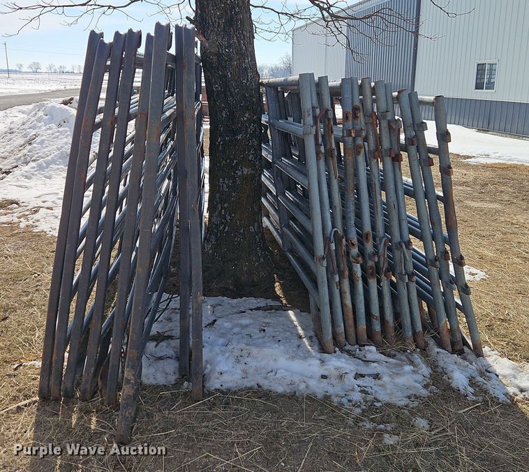 image for item EO4972 (19) livestock panels