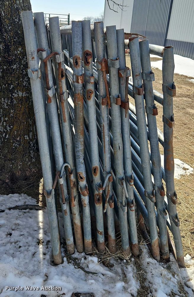 image for item EO4972 (19) livestock panels