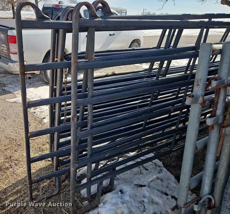 image for item EO4972 (19) livestock panels