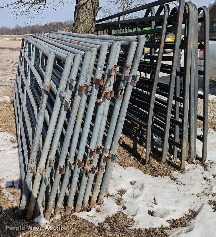 image for item EO4972 (19) livestock panels