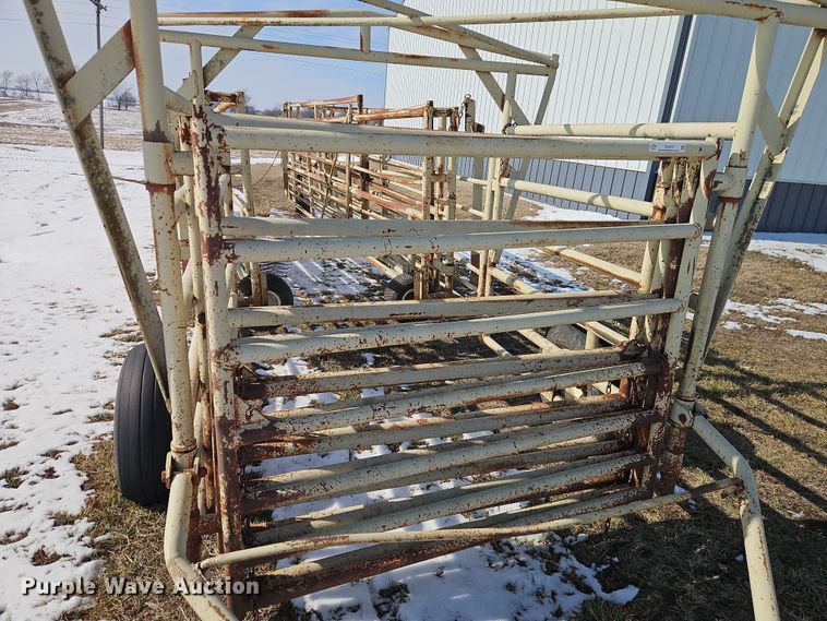 image for item EO4974 Wilson MRG portable corral