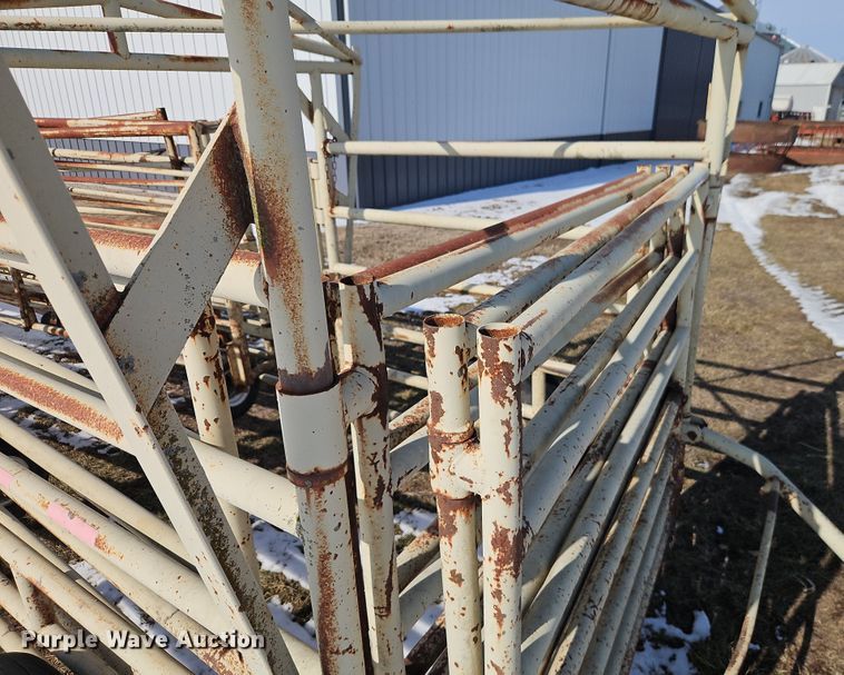 image for item EO4974 Wilson MRG portable corral