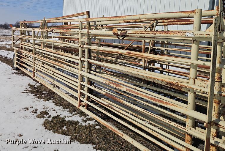 image for item EO4974 Wilson MRG portable corral