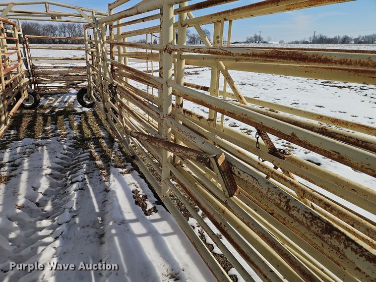 image for item EO4974 Wilson MRG portable corral