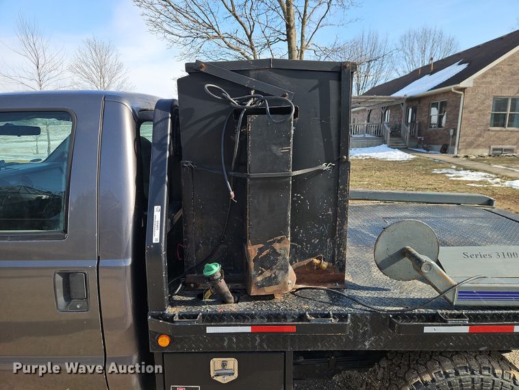 image for item EO4975 Bester Industries  3100 hydraulic bale bed