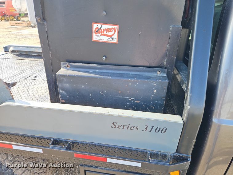 image for item EO4975 Bester Industries  3100 hydraulic bale bed