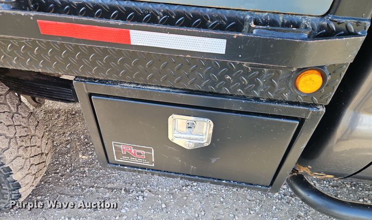 image for item EO4975 Bester Industries  3100 hydraulic bale bed