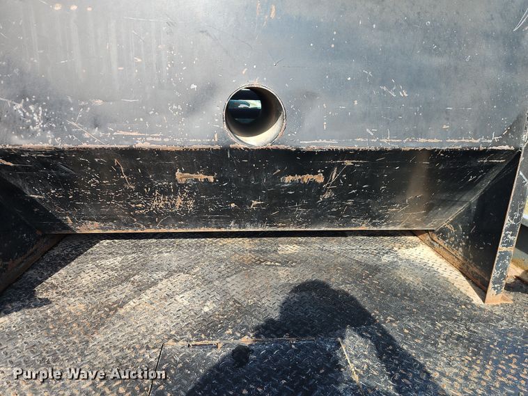 image for item EO4975 Bester Industries  3100 hydraulic bale bed