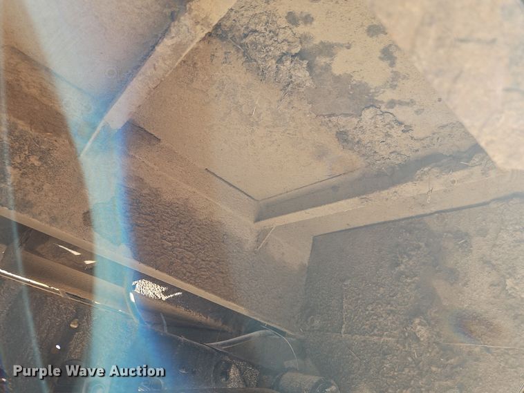 image for item EO4975 Bester Industries  3100 hydraulic bale bed