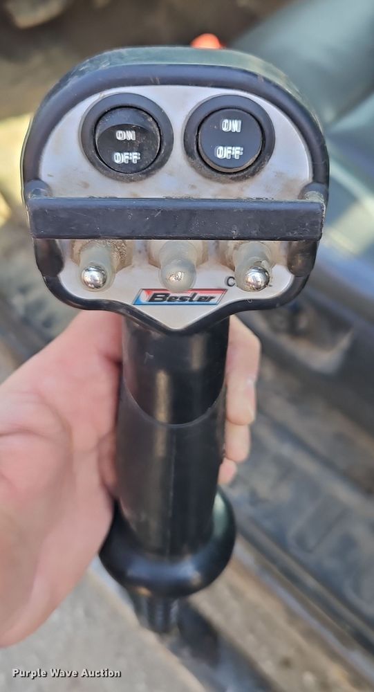 image for item EO4975 Bester Industries  3100 hydraulic bale bed