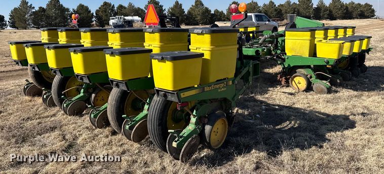 image for item EP2875 John Deere 7200 Conservation planter