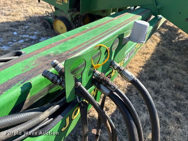 image for item EP2875 John Deere 7200 Conservation planter