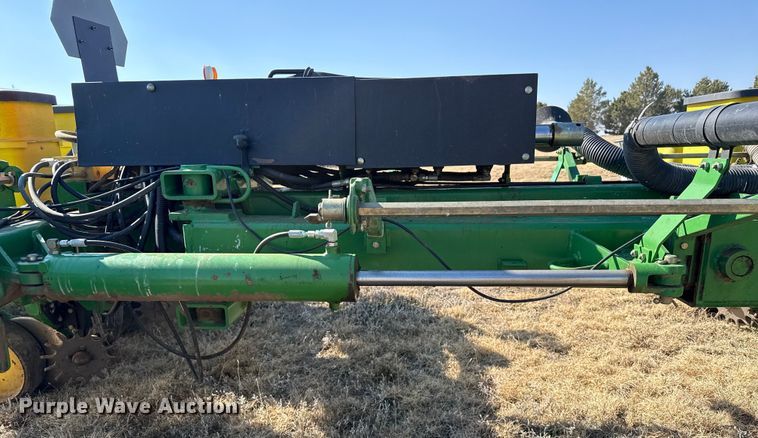 image for item EP2875 John Deere 7200 Conservation planter