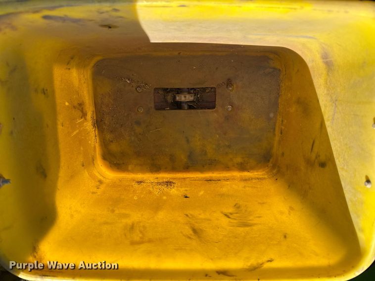 image for item EP2875 John Deere 7200 Conservation planter