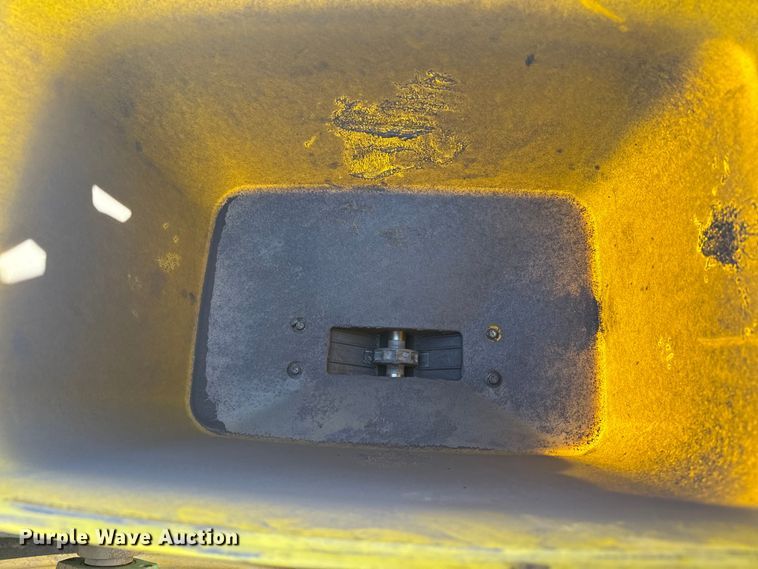 image for item EP2875 John Deere 7200 Conservation planter