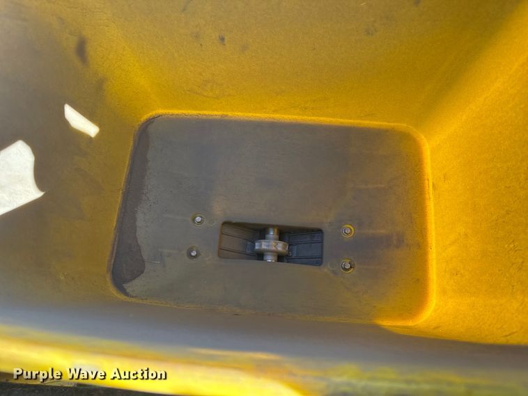 image for item EP2875 John Deere 7200 Conservation planter