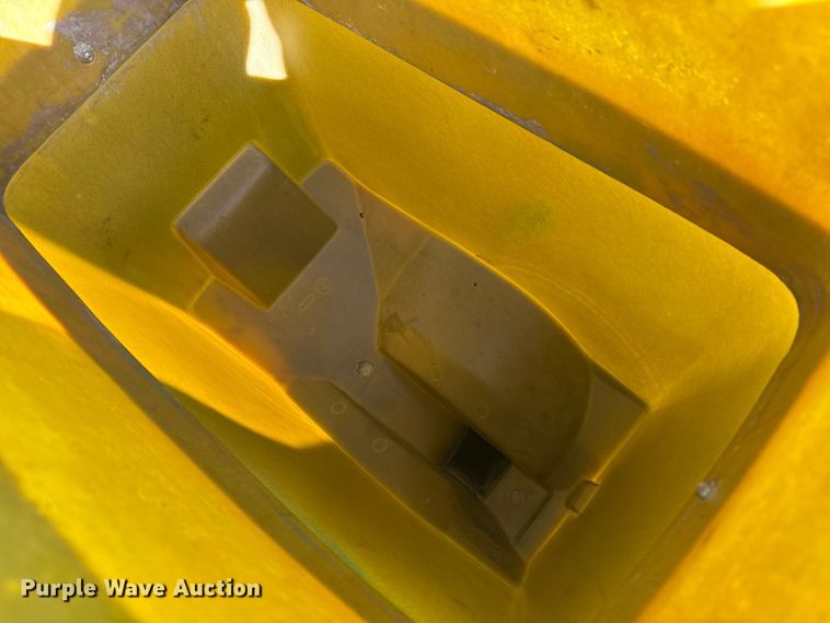 image for item EP2875 John Deere 7200 Conservation planter