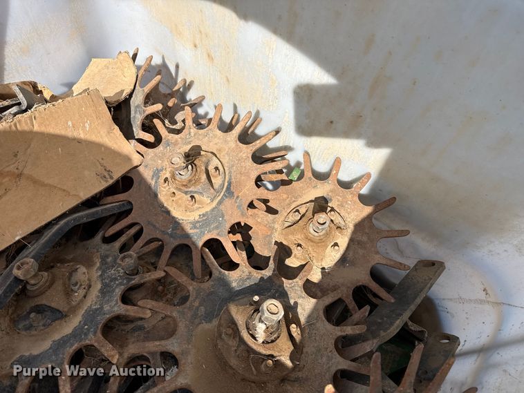 image for item EP2875 John Deere 7200 Conservation planter