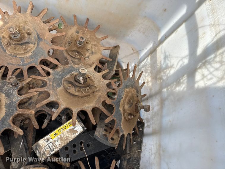 image for item EP2875 John Deere 7200 Conservation planter