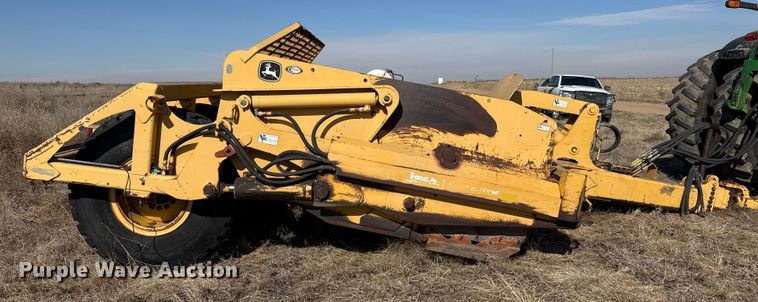 image for item EP2878 John Deere 1812C scraper