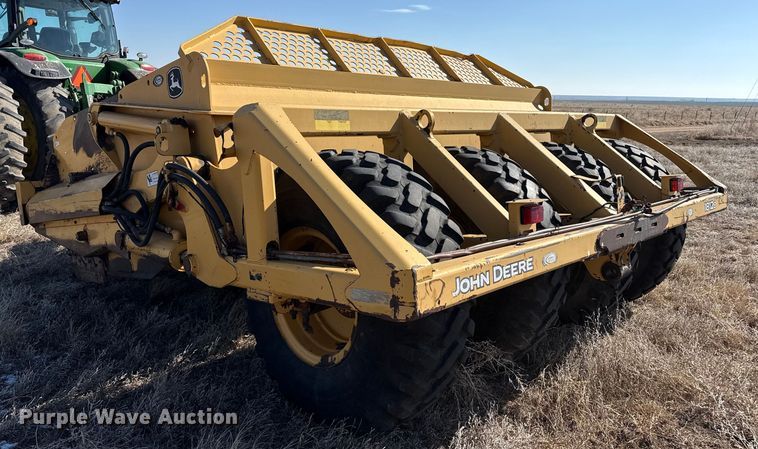 image for item EP2878 John Deere 1812C scraper