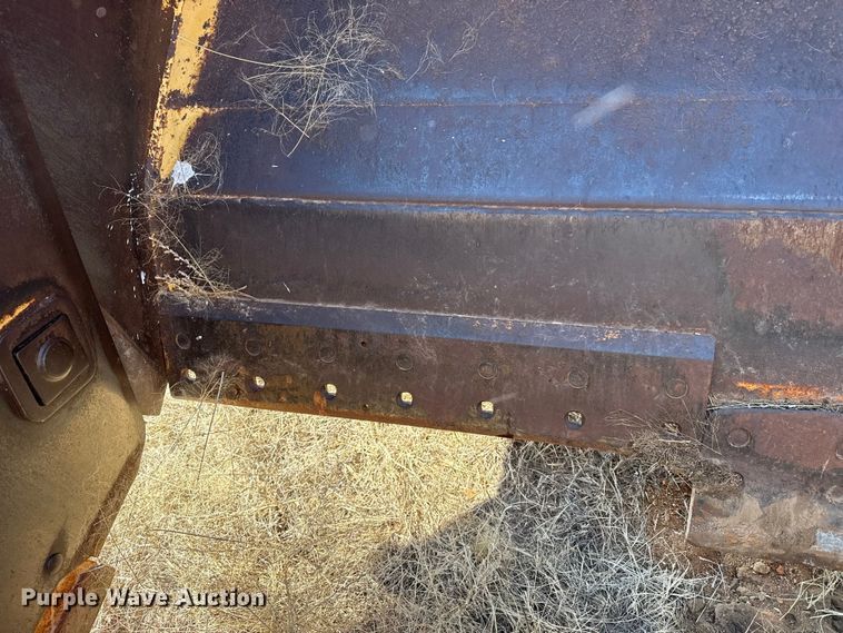 image for item EP2878 John Deere 1812C scraper