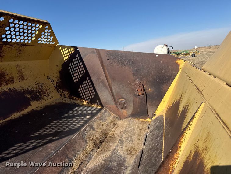 image for item EP2878 John Deere 1812C scraper