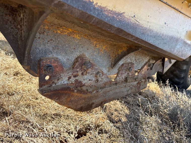 image for item EP2878 John Deere 1812C scraper