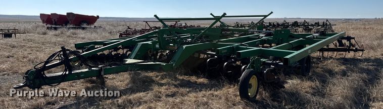 image for item EP2883 John Deere 512 disk ripper