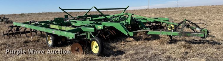image for item EP2883 John Deere 512 disk ripper
