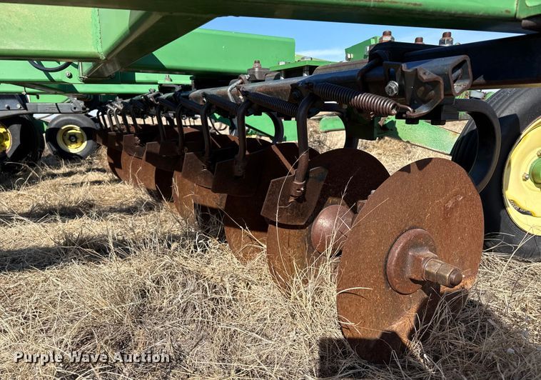 image for item EP2883 John Deere 512 disk ripper