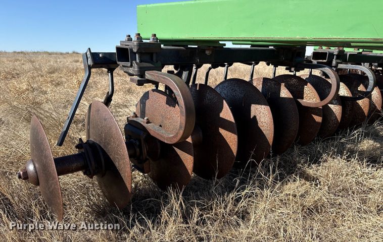 image for item EP2883 John Deere 512 disk ripper